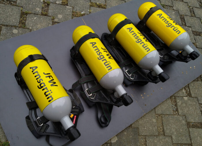 Neue Jugend-„Atemschutzgeräte“